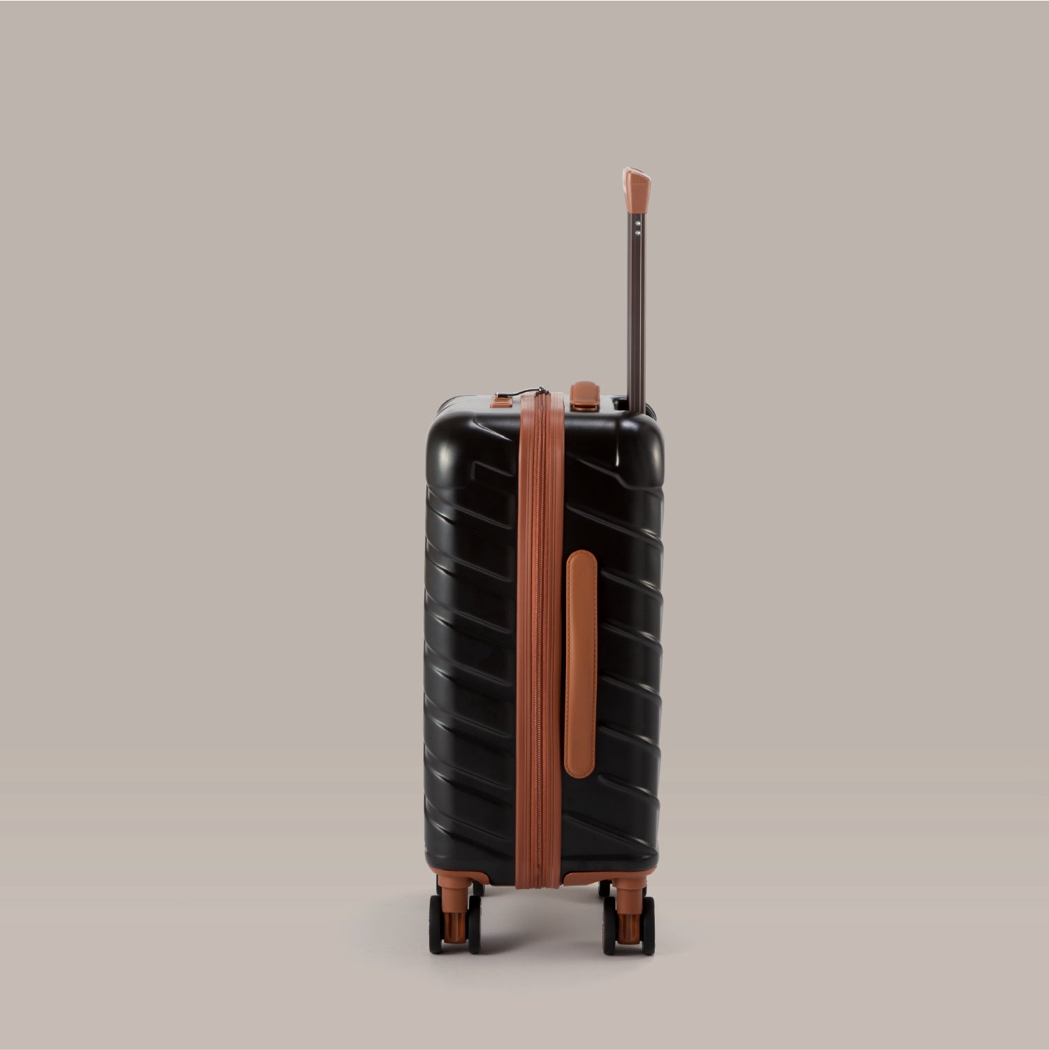 NY発新興ブランド AWAYスーツケース（一回使用/美品） - 旅行用バッグ